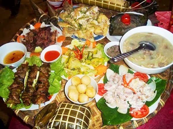 Mâm cỗ ba miền ngày Tết