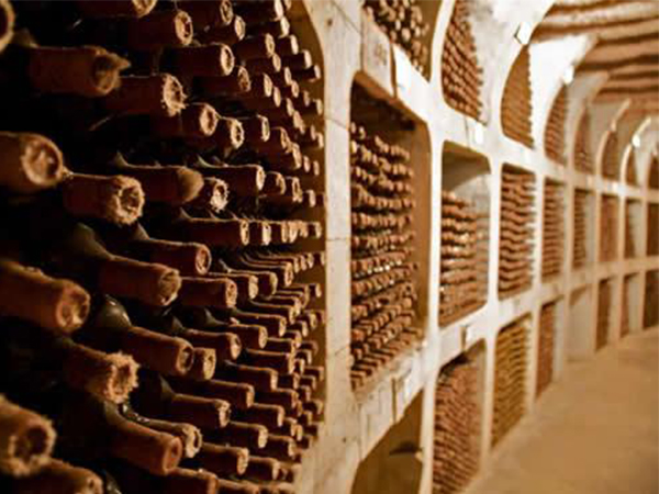 Cách bảo quản rượu vang