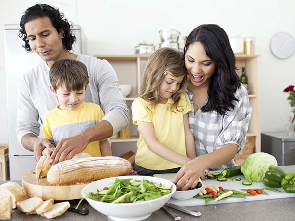 Bí Quyết Để Bé Tự Giác Làm Việc Nhà